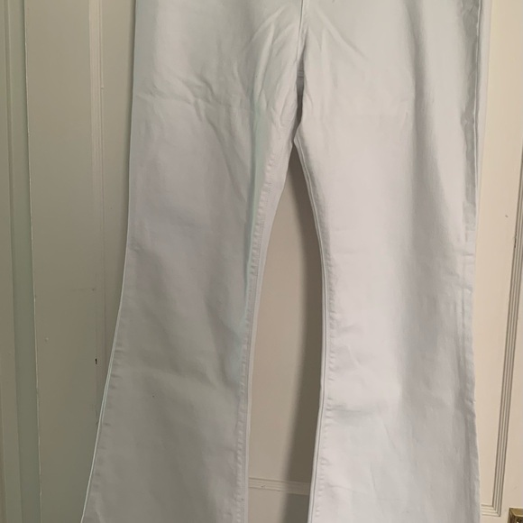 NWT Kut from the Cloth Stella Optic White High Rise Flare Jean - Size 14 - Picture 2 of 9